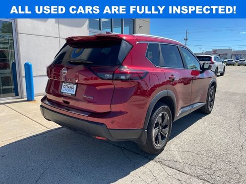 Used 2024 Nissan Rogue SV w/ SV Premium Package AWD/4WD image 5