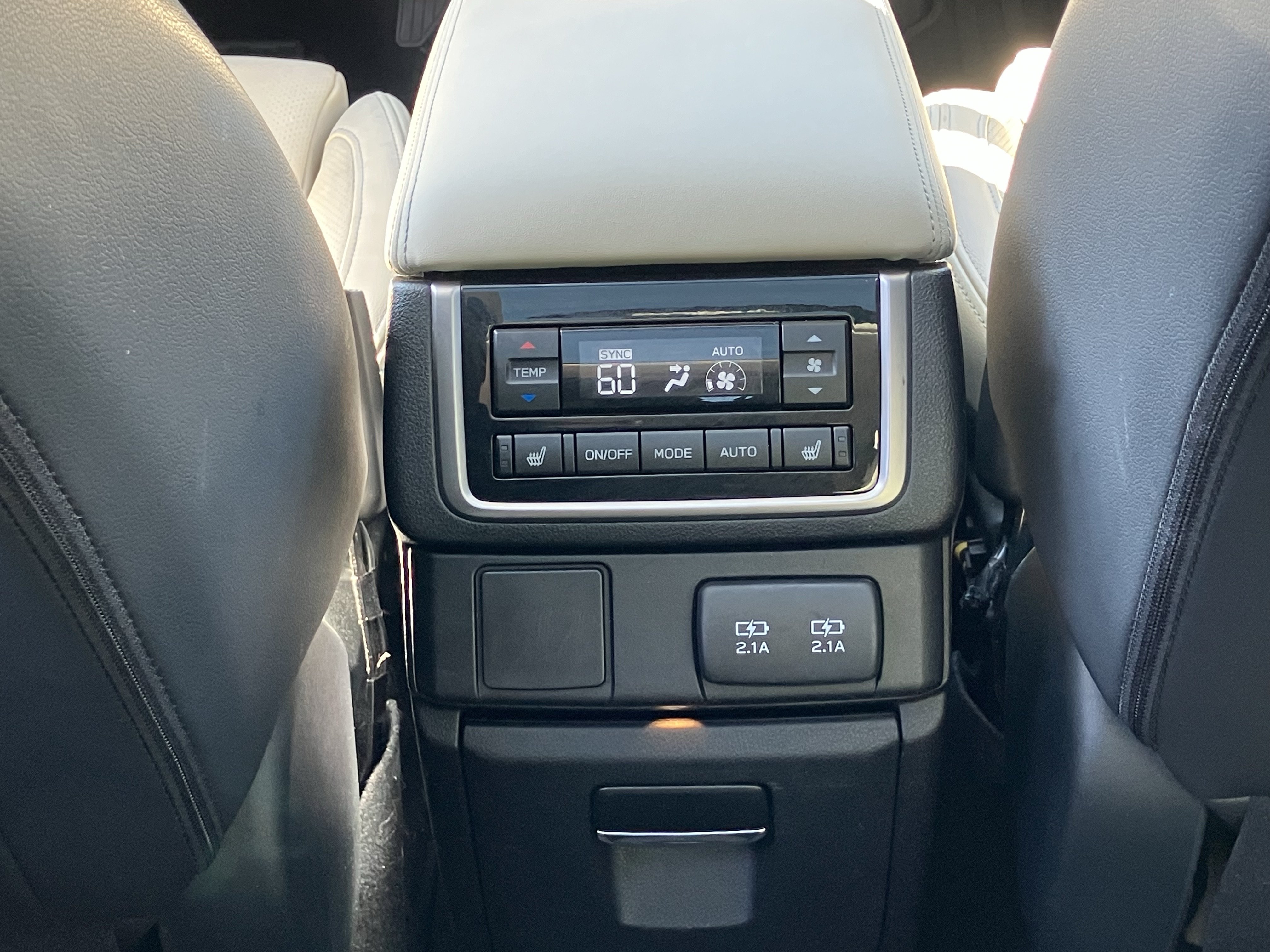 Used 2020 Subaru Ascent Limited w/ Technology Package AWD/4WD image 33