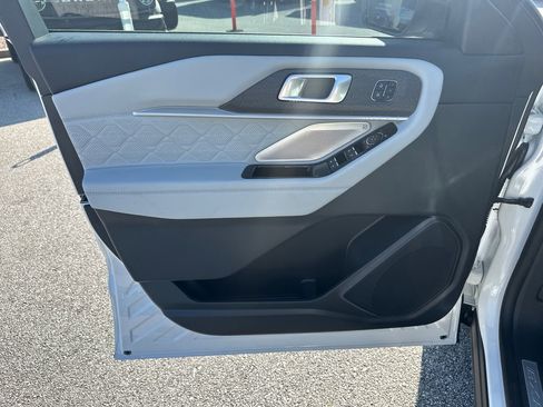 New 2026 Ford Explorer Platinum AWD/4WD image 40