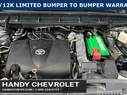 Used 2021 Toyota Highlander XLE AWD/4WD image 60