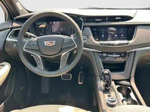 New 2026 Cadillac XT5 Sportv w/ LPO, Premium Carpet Package AWD/4WD image 2