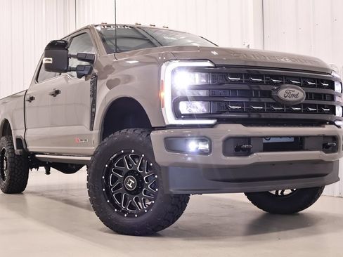 New 2026 Ford F350 Lariat w/ Lariat Premium Package AWD/4WD image 43