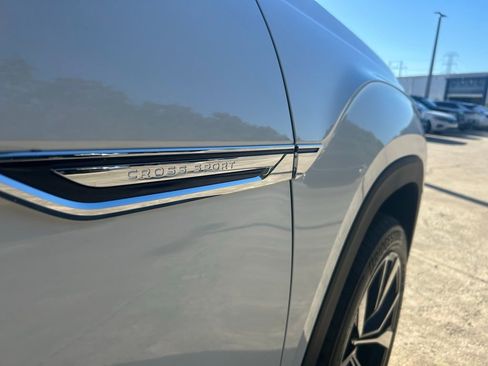 New 2026 Volkswagen Atlas Cross Sport SEL Premium R-Line AWD/4WD image 31