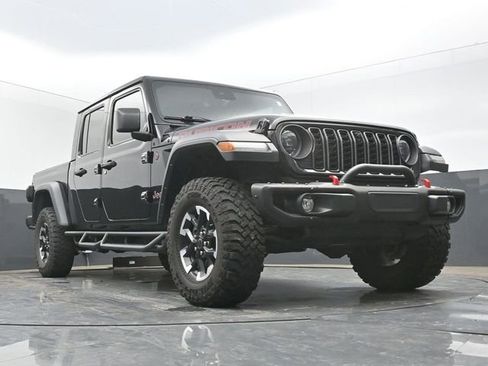 Used 2024 Jeep Gladiator Rubicon w/ Technology Group image 1