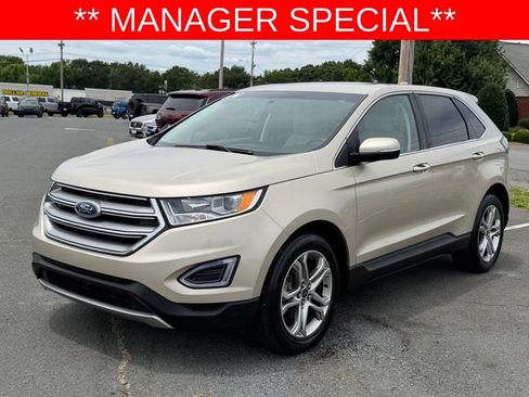 Used 2018 Ford Edge Titanium FWD image 9