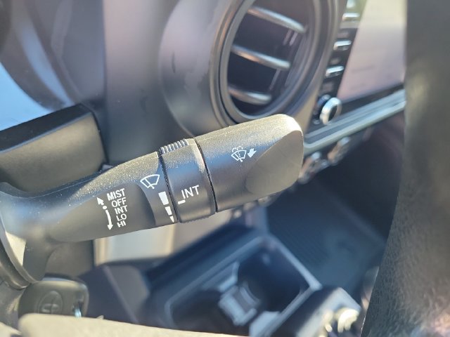 Used 2022 Toyota Tacoma SR RWD image 26
