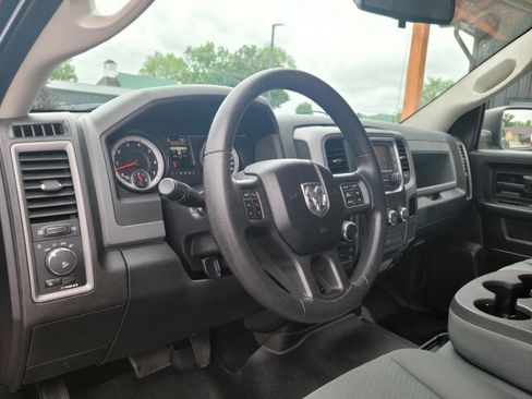Used 2014 RAM 1500 Express AWD/4WD image 9