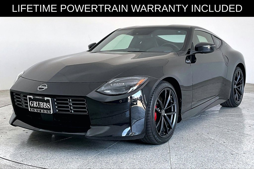 Used 2025 Nissan Z Performance w/ Floor Mat Package RWD image 14