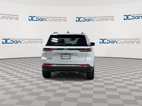 Used 2025 Jeep Grand Cherokee Limited 4xe image 7