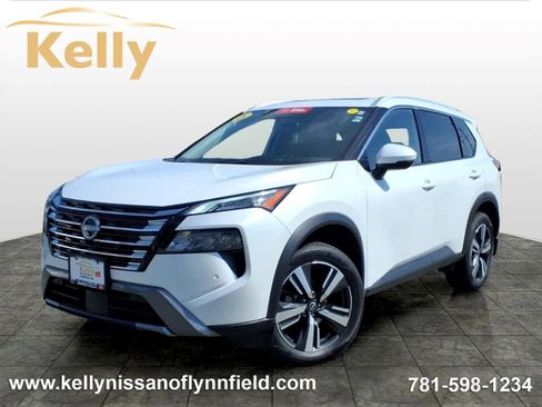 Certified 2025 Nissan Rogue SL w/ SL Premium Package AWD/4WD image 1
