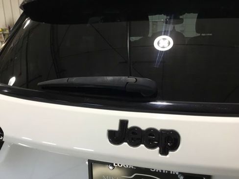 Used 2019 Jeep Compass Latitude AWD/4WD image 17