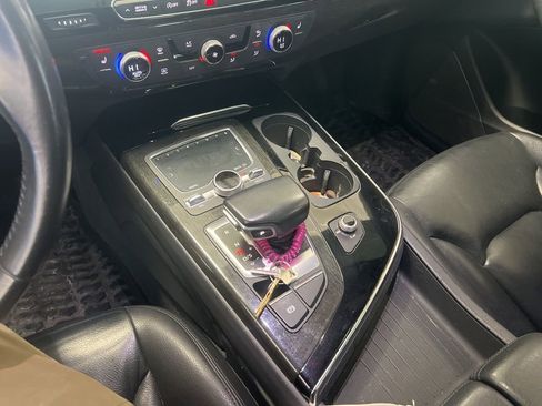 Used 2019 Audi Q7 3.0T Premium w/ Convenience Package image 3