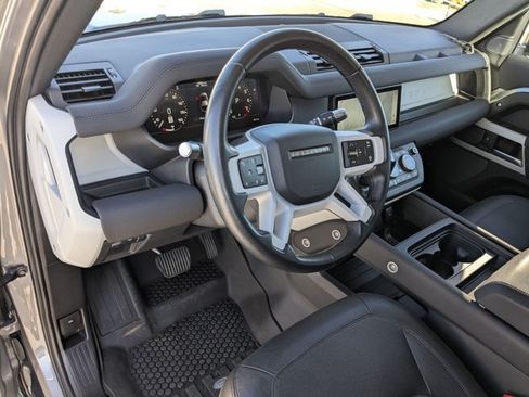 Used 2022 Land Rover Defender 110 SE AWD/4WD image 9