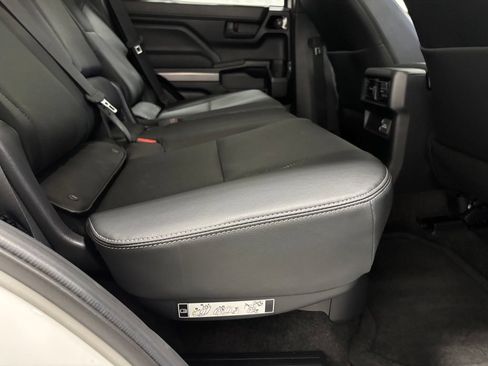 Used 2025 Toyota 4Runner TRD Off-Road Premium w/ Tow Technology Package AWD/4WD image 52