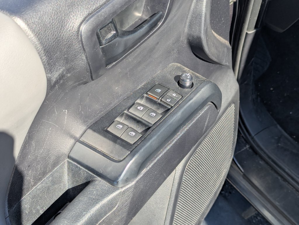 Used 2021 Toyota Tacoma SR AWD/4WD image 16