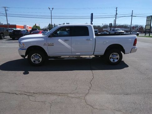 Used 2018 RAM 2500 SLT image 11