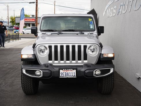 Used 2020 Jeep Wrangler Unlimited Sahara image 2