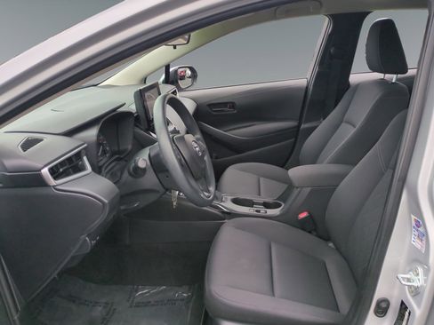 Used 2023 Toyota Corolla LE image 9