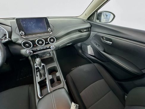 Used 2025 Nissan Sentra SV FWD image 11