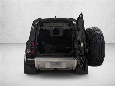 New 2025 Land Rover Defender 110 S image 23