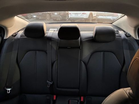 Used 2025 Genesis G70 2.5T AWD/4WD image 13
