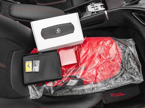Certified 2025 Ferrari Roma Spider RWD image 28