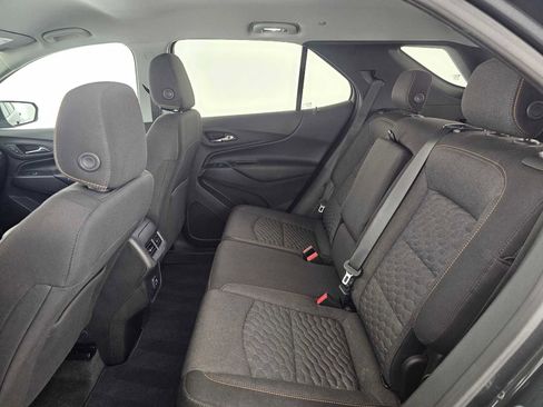 Used 2019 Chevrolet Equinox LT FWD image 16