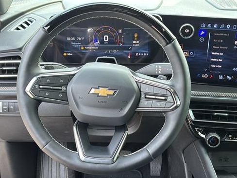 Used 2026 Chevrolet Traverse High Country FWD image 12