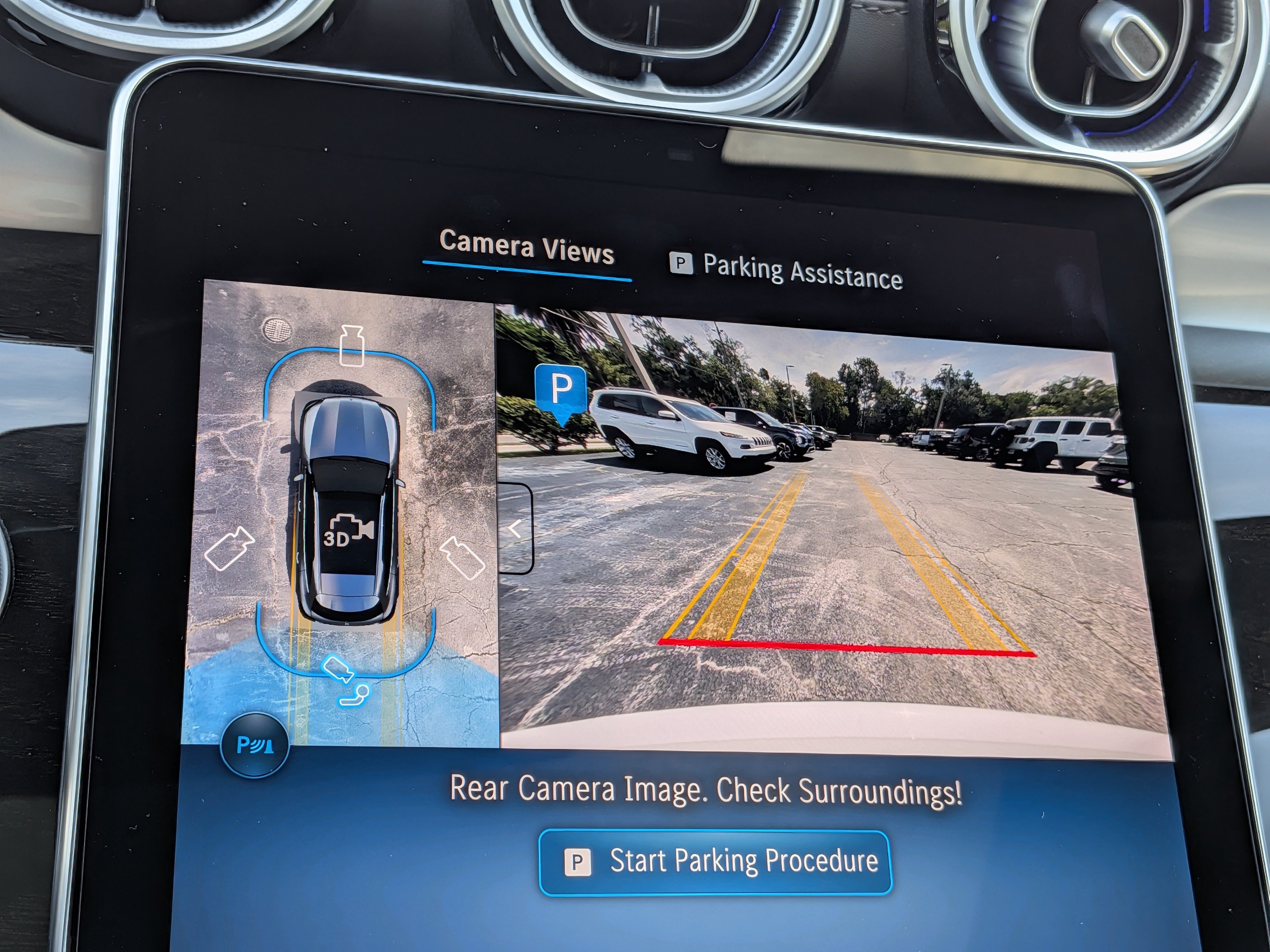 Used 2025 Mercedes-Benz GLC 350e 4MATIC image 31