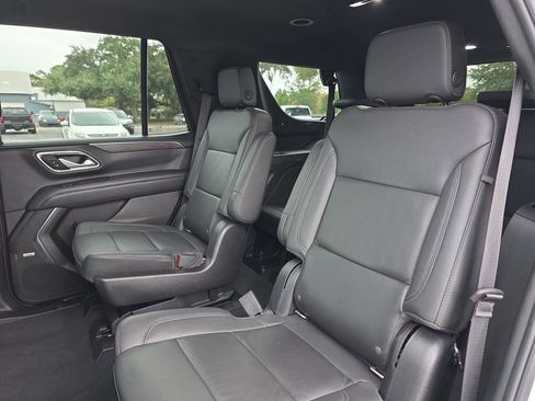 Certified 2022 Chevrolet Tahoe Z71 w/ Luxury Package image 16