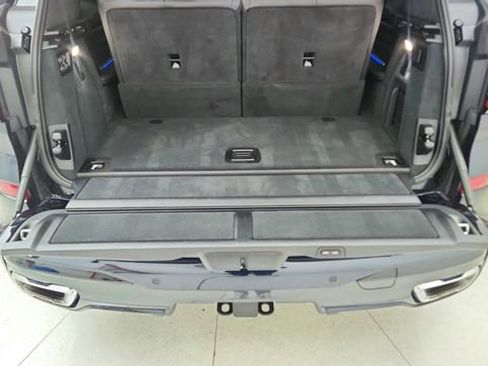 Used 2024 BMW X7 xDrive40i w/ M Sport Package image 14