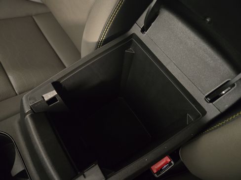 Certified 2025 Chevrolet Colorado ZR2 w/ Technology Package image 30