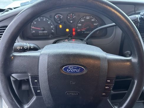 Used 2010 Ford Ranger XL image 16