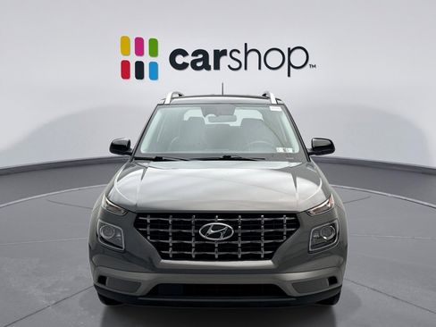 Used 2023 Hyundai Venue Limited image 8