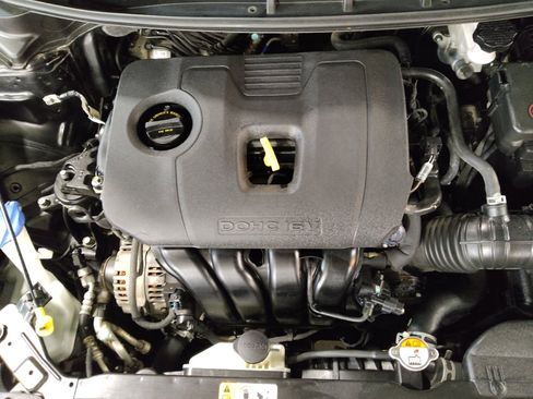 Used 2018 Kia Forte LX image 30