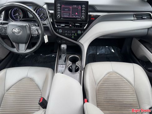 Certified 2023 Toyota Camry SE w/ Blackout Package (TMS) image 17