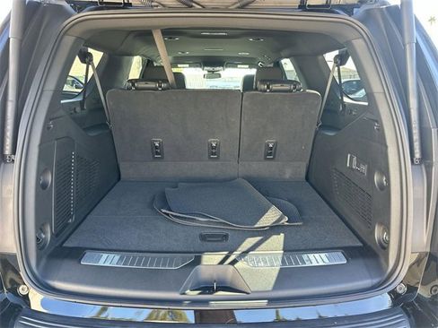 Used 2025 GMC Yukon XL Denali image 25