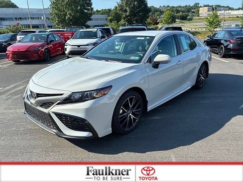 Certified 2024 Toyota Camry SE FWD image 19