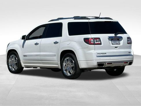 Used 2016 GMC Acadia Denali image 3