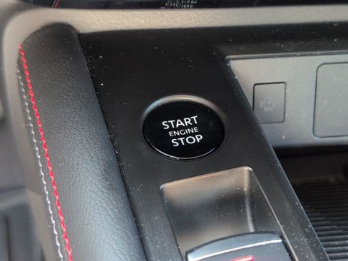 Used 2025 Nissan Kicks SR FWD image 48