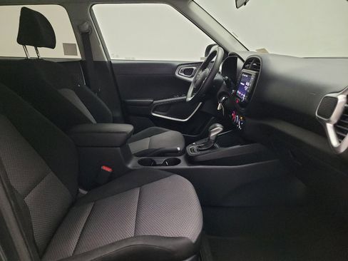 Used 2023 Kia Soul LX w/ Option Group 015 FWD image 21