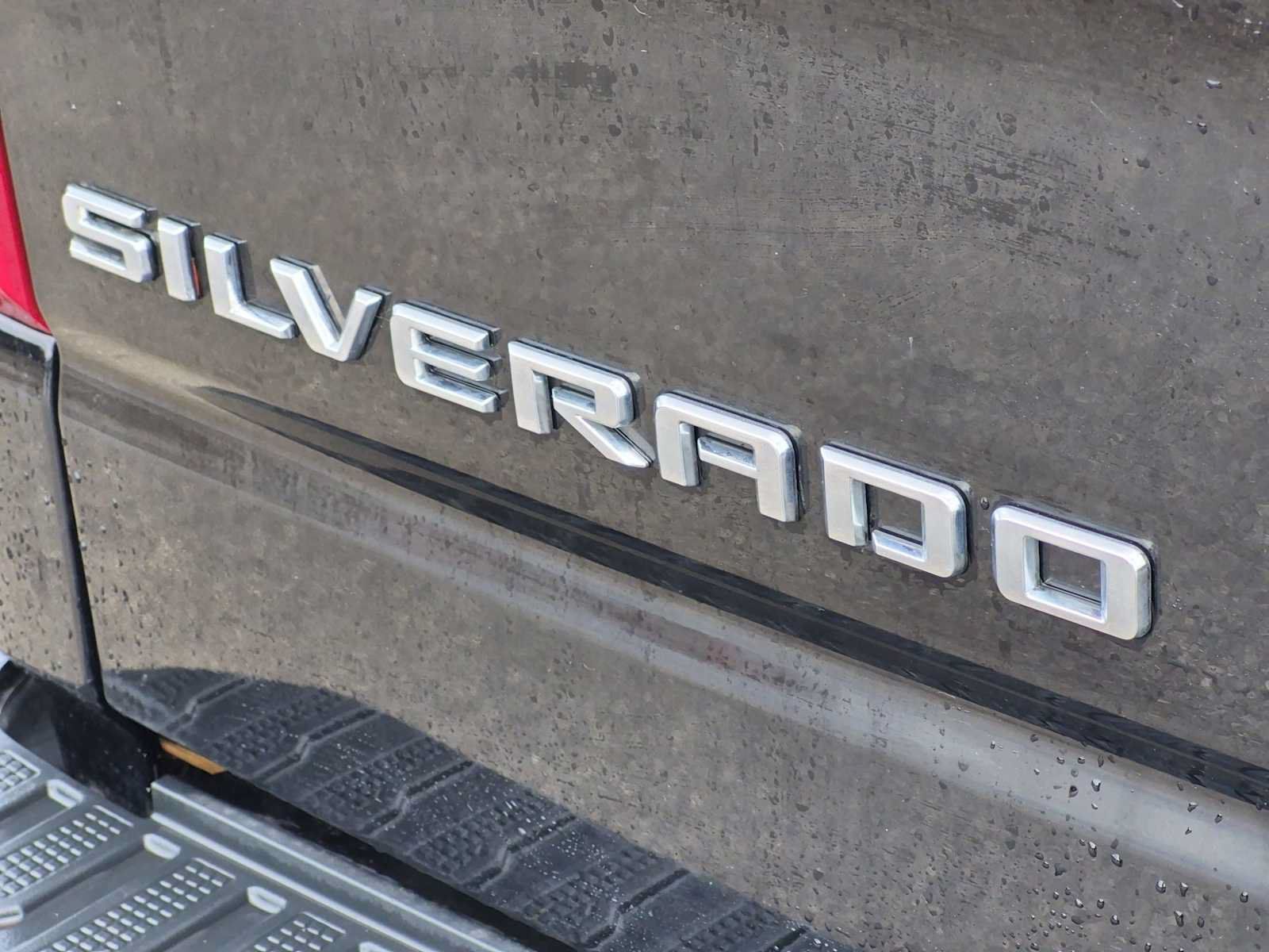 Used 2019 Chevrolet Silverado 1500 LTZ w/ LTZ Plus Package AWD/4WD image 12