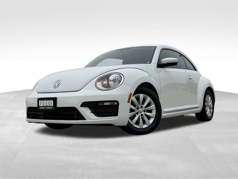 Used 2019 Volkswagen Beetle 2.0T S image 7