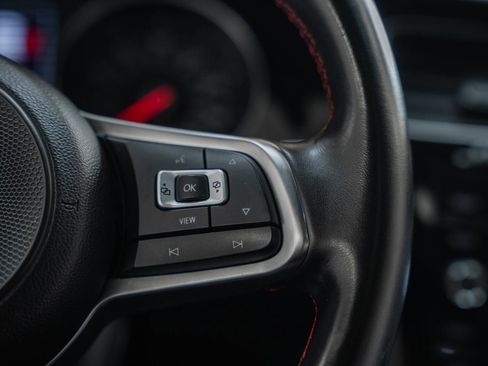 Used 2020 Volkswagen GTI SE image 35