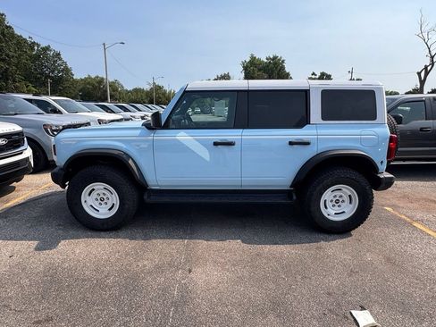 Used 2025 Ford Bronco Heritage Edition AWD/4WD image 2