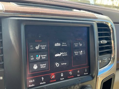 Used 2018 RAM 2500 Laramie w/ Off Road Package AWD/4WD image 15