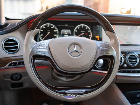 Used 2015 Mercedes-Benz S 550 Sedan image 25