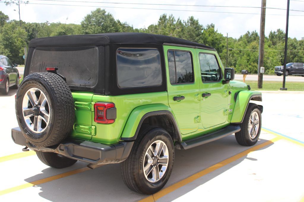 Used 2018 Jeep Wrangler Unlimited Sahara AWD/4WD image 3