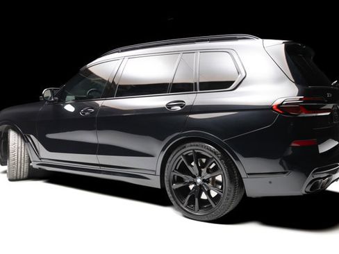 Used 2024 BMW X7 M60i w/ Executive Package image 27