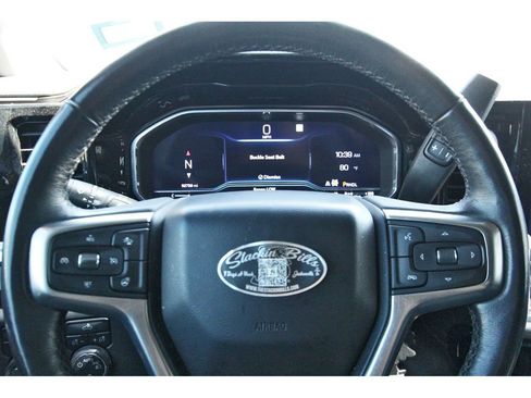 Used 2022 Chevrolet Silverado 1500 LT w/ Z71 Off-Road Package AWD/4WD image 9